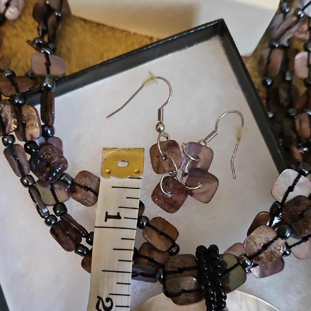 Chic Shell Pendant Necklace Set - Picture 3 of 6